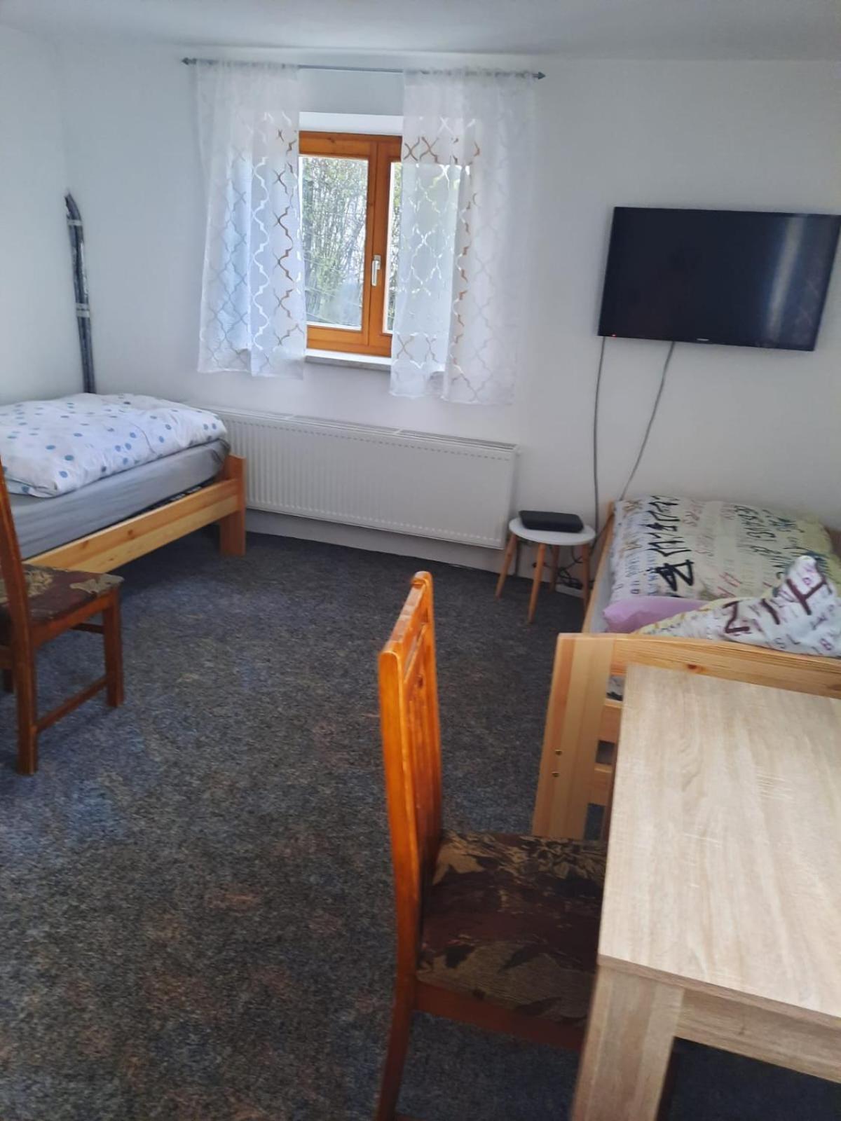 מלון Lauterhofen Karolingerweg מראה חיצוני תמונה